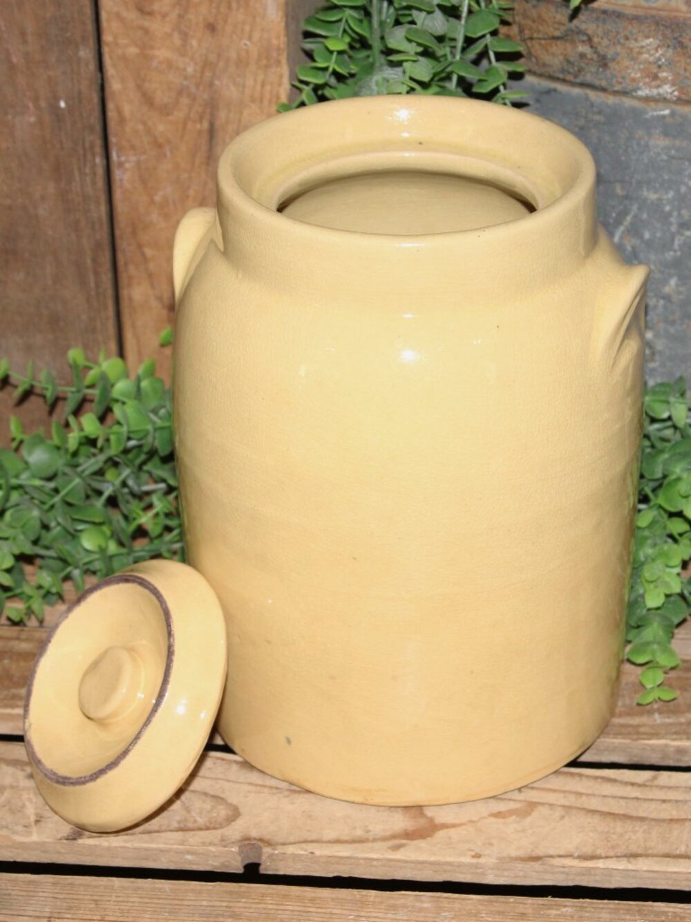 Large Vintage Primitive Farmhouse Stoneware Crock with Lid